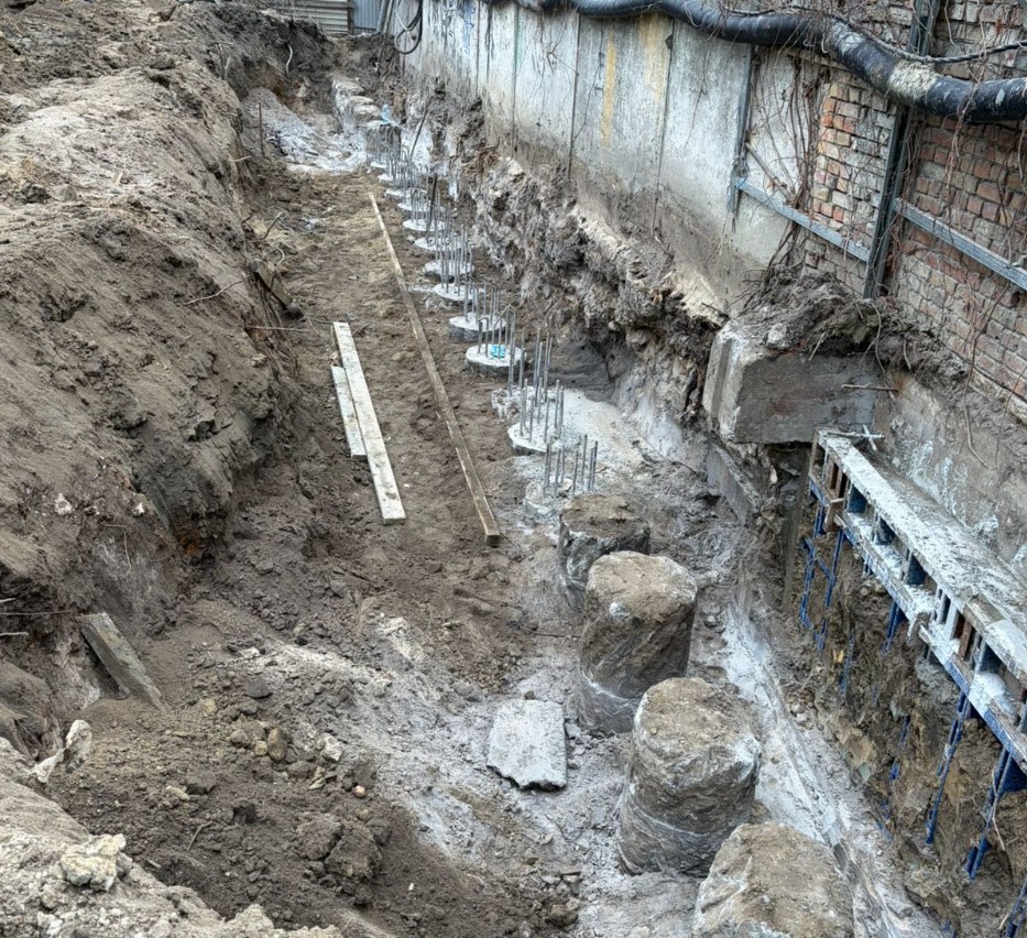 На місці Поліцейської дільниці терміново зупинили будівництво