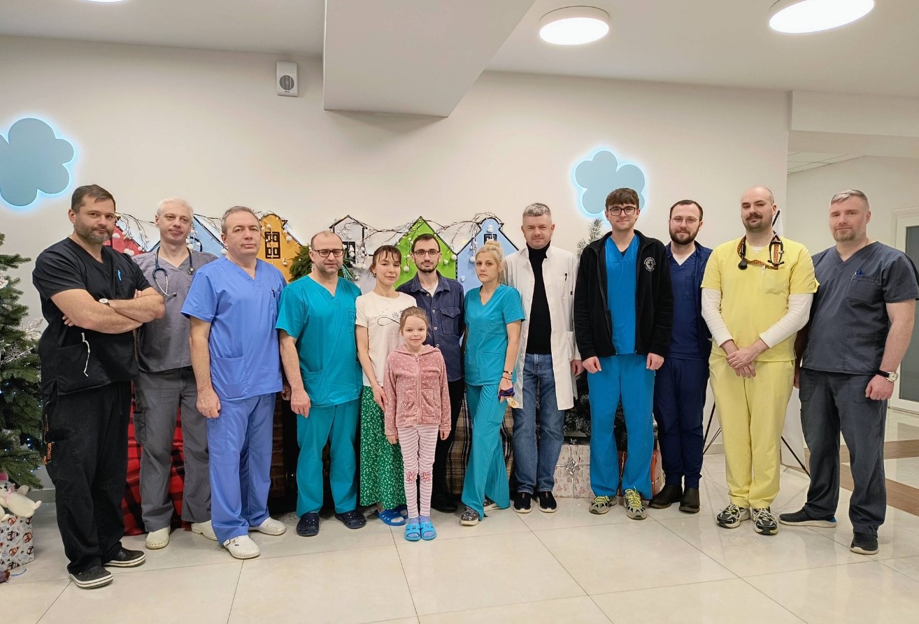 У Львові трансплантували нирку дитині, мама якої вже багато років живе із пересадженим органом - фото 2