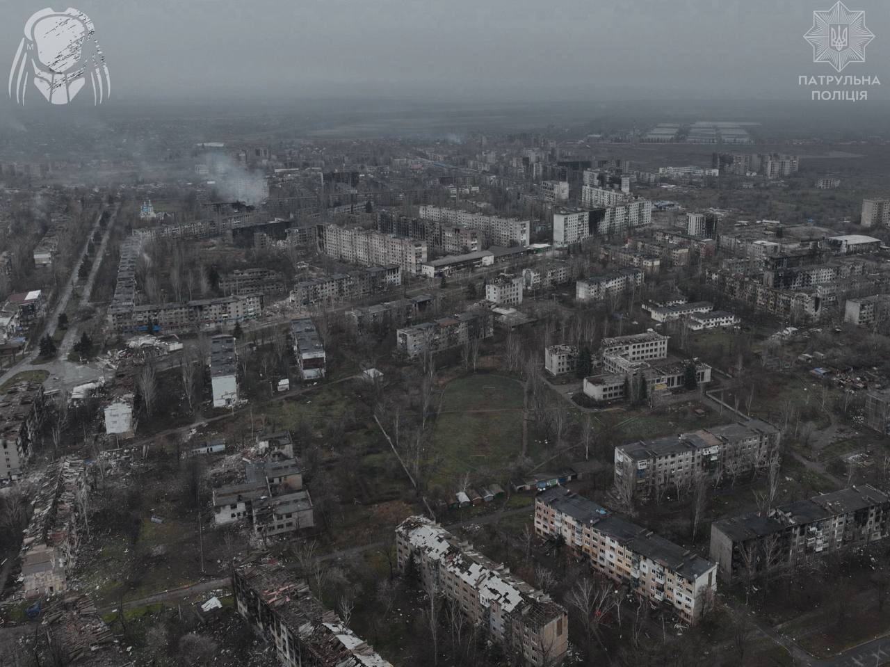 Росіяни стирають Костянтинівку. Фото з дрона - фото 4