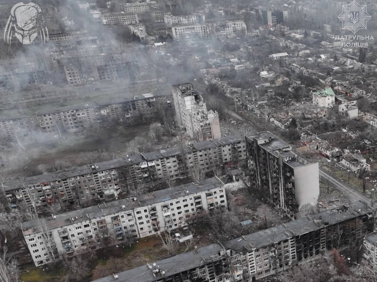 Росіяни стирають Костянтинівку. Фото з дрона - фото 5