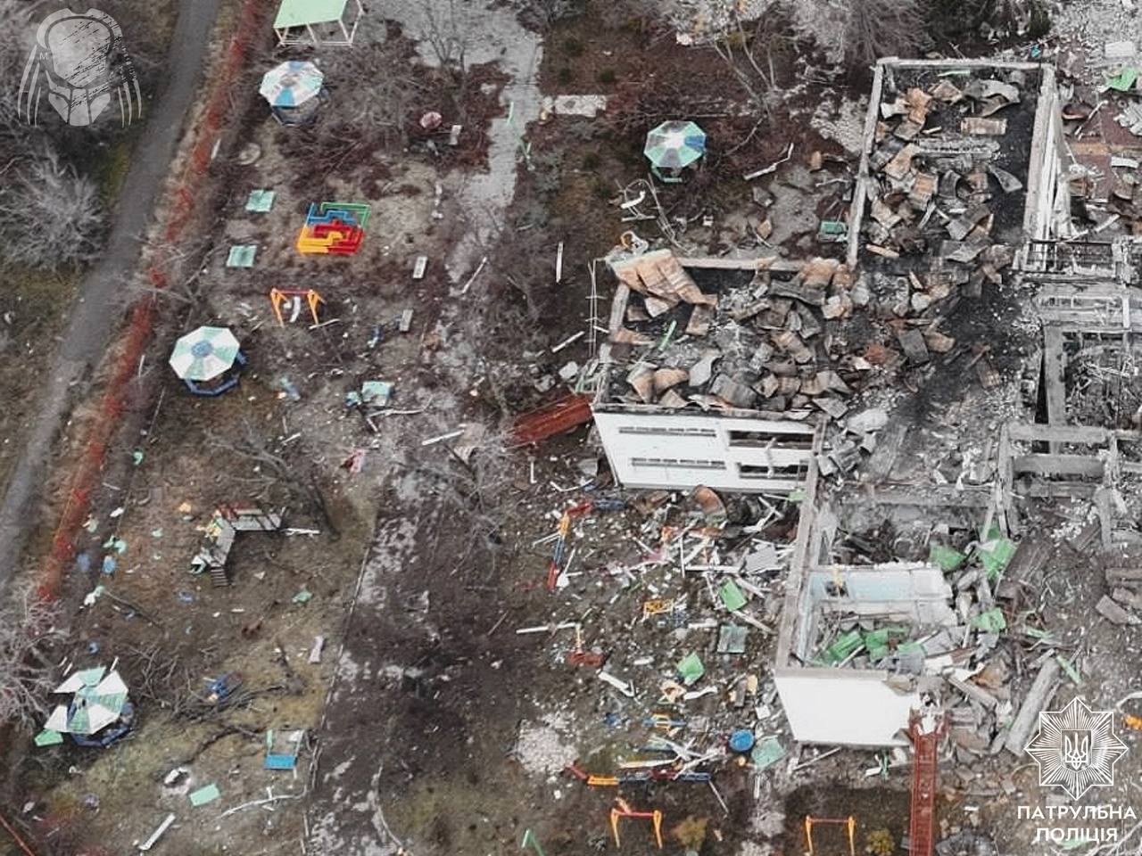 Росіяни стирають Костянтинівку. Фото з дрона - фото 6