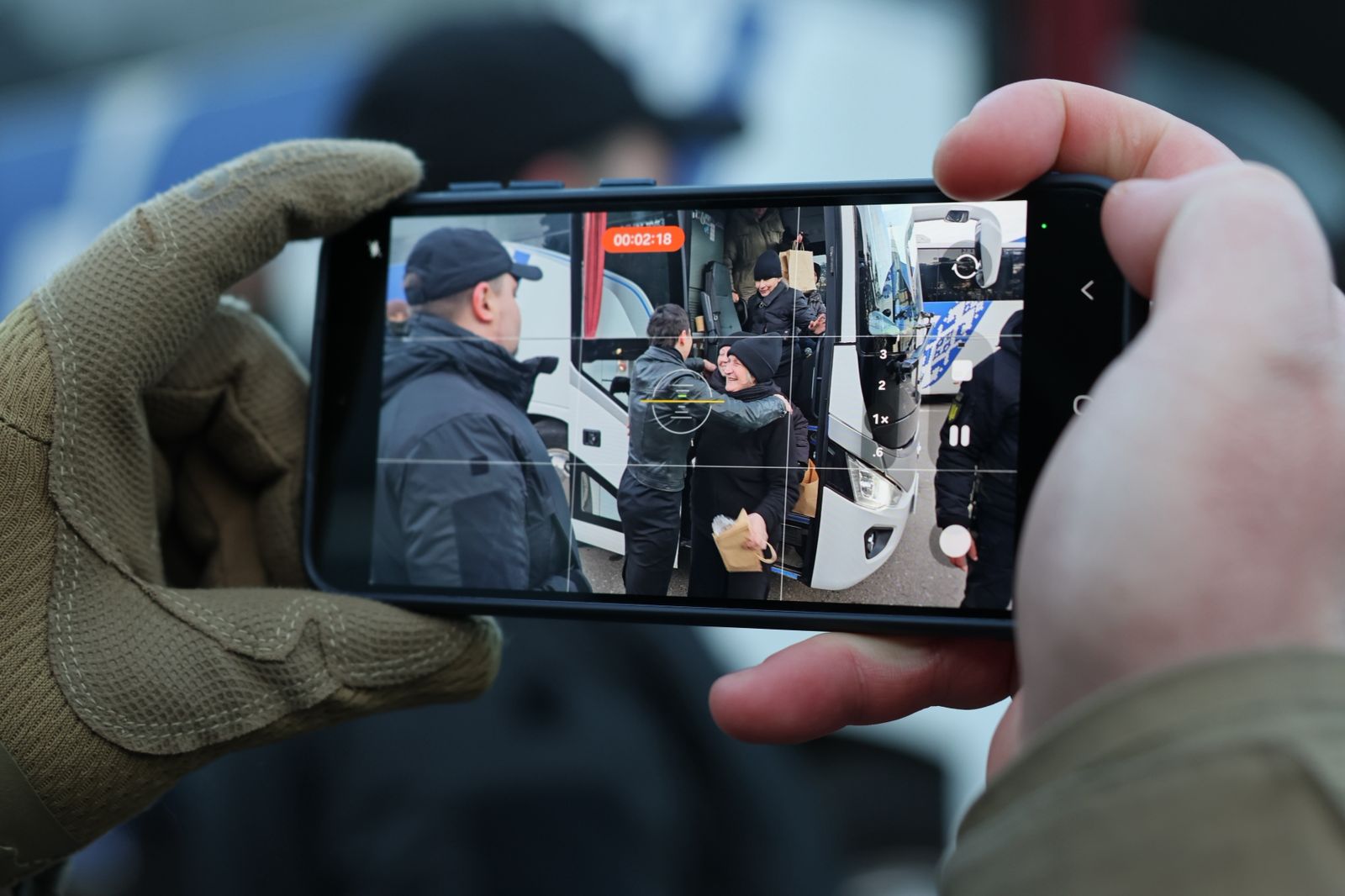 Білорусь передала Україні 114 цивільних громадян, серед них – українці - фото 4