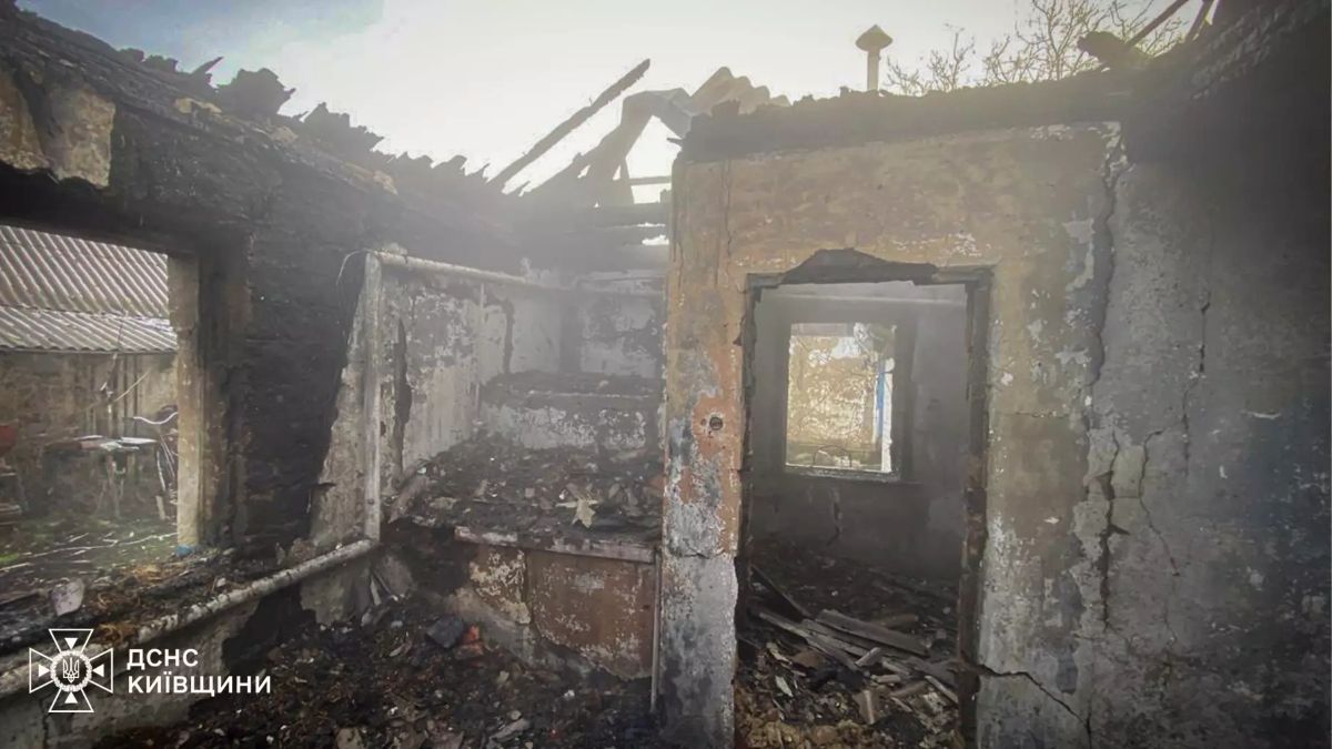 Двоє загиблих: на Київщині вранці горіли приватні будинки