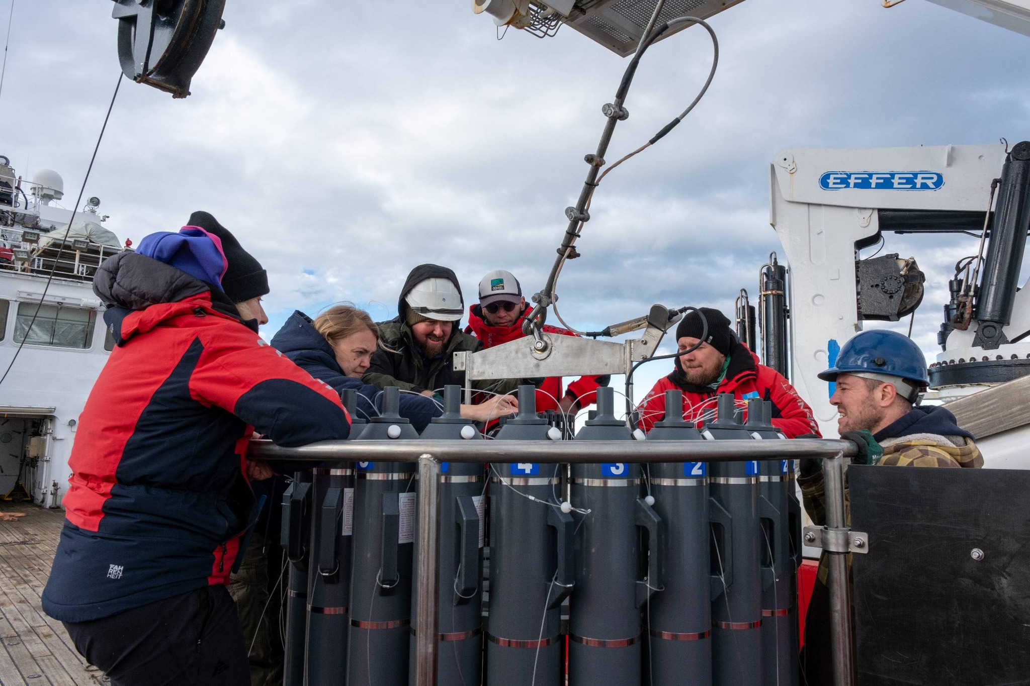 Український криголам «Ноосфера» вперше вийшов за Південне полярне коло - фото 3
