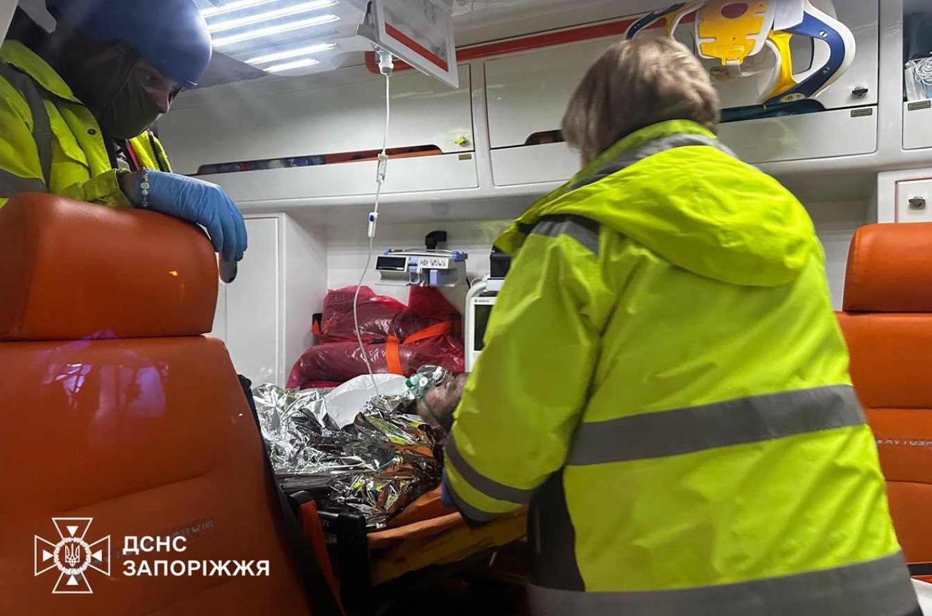 Дрони влучили у 9-поверховий будинок в Запоріжжі - фото 2