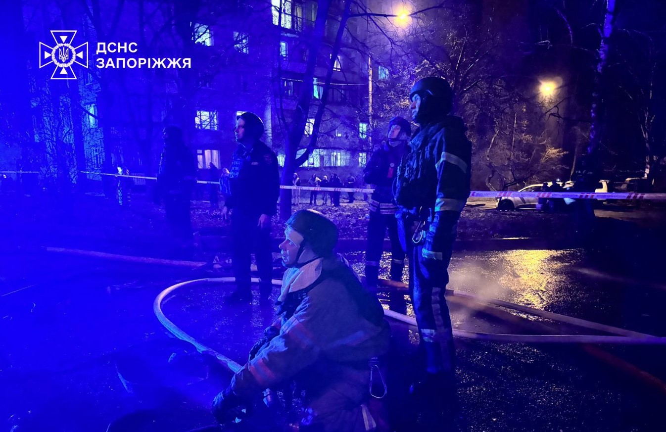 Дрони влучили у 9-поверховий будинок в Запоріжжі - фото 3