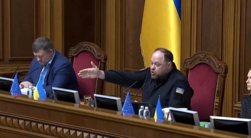 Сутички в Раді: Безугла вимагає звільнення Сирського