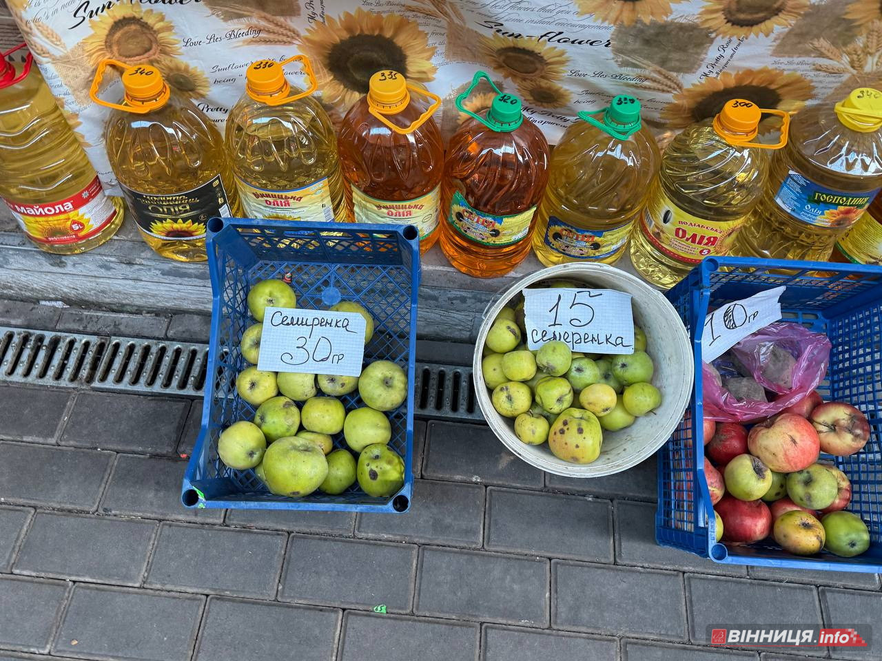 Атмосфера та ціни на вінницькому базарі: у скільки обійдеться святковий стіл 2025 - фото 32