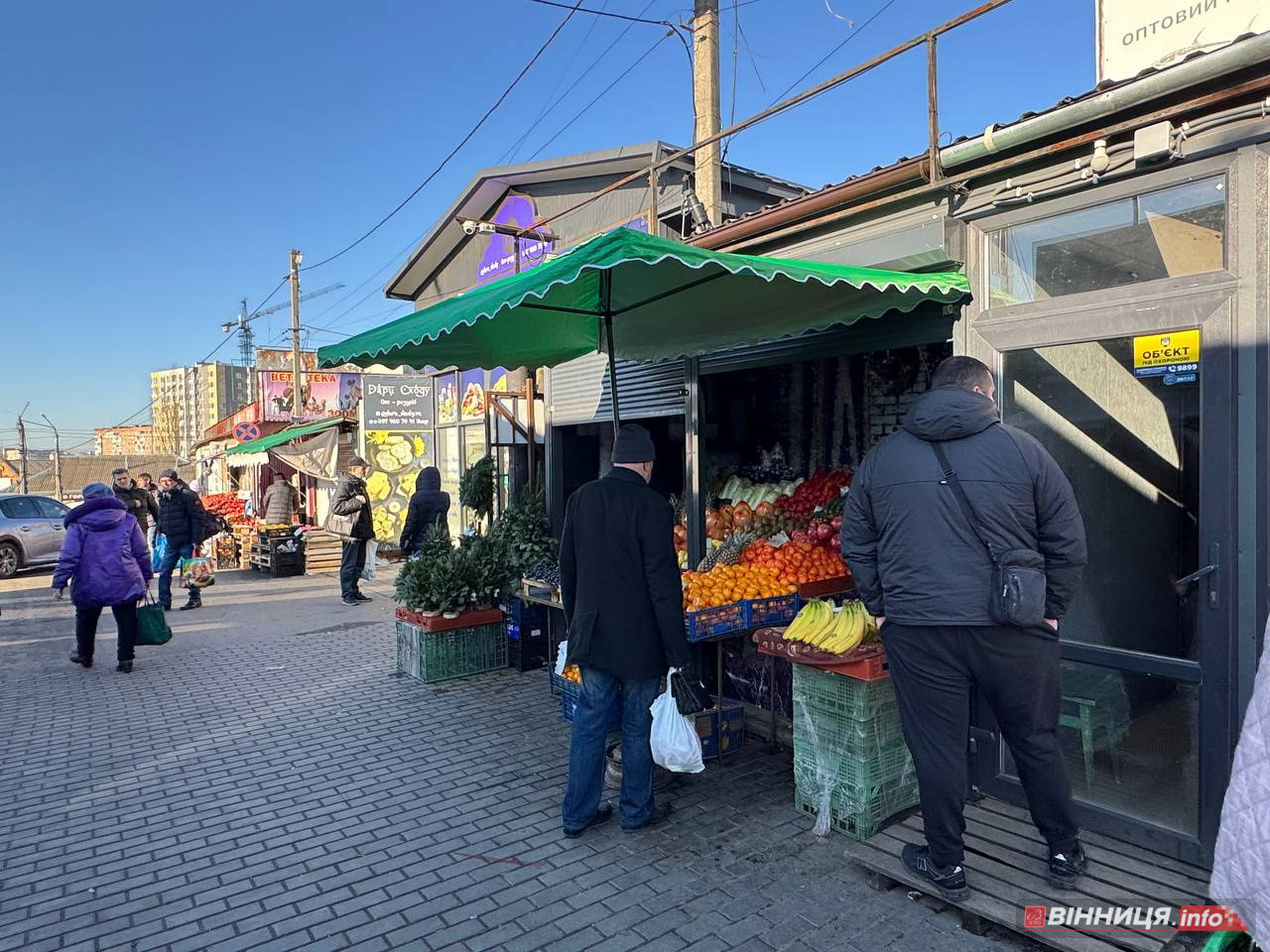Атмосфера та ціни на вінницькому базарі: у скільки обійдеться святковий стіл 2025 - фото 21