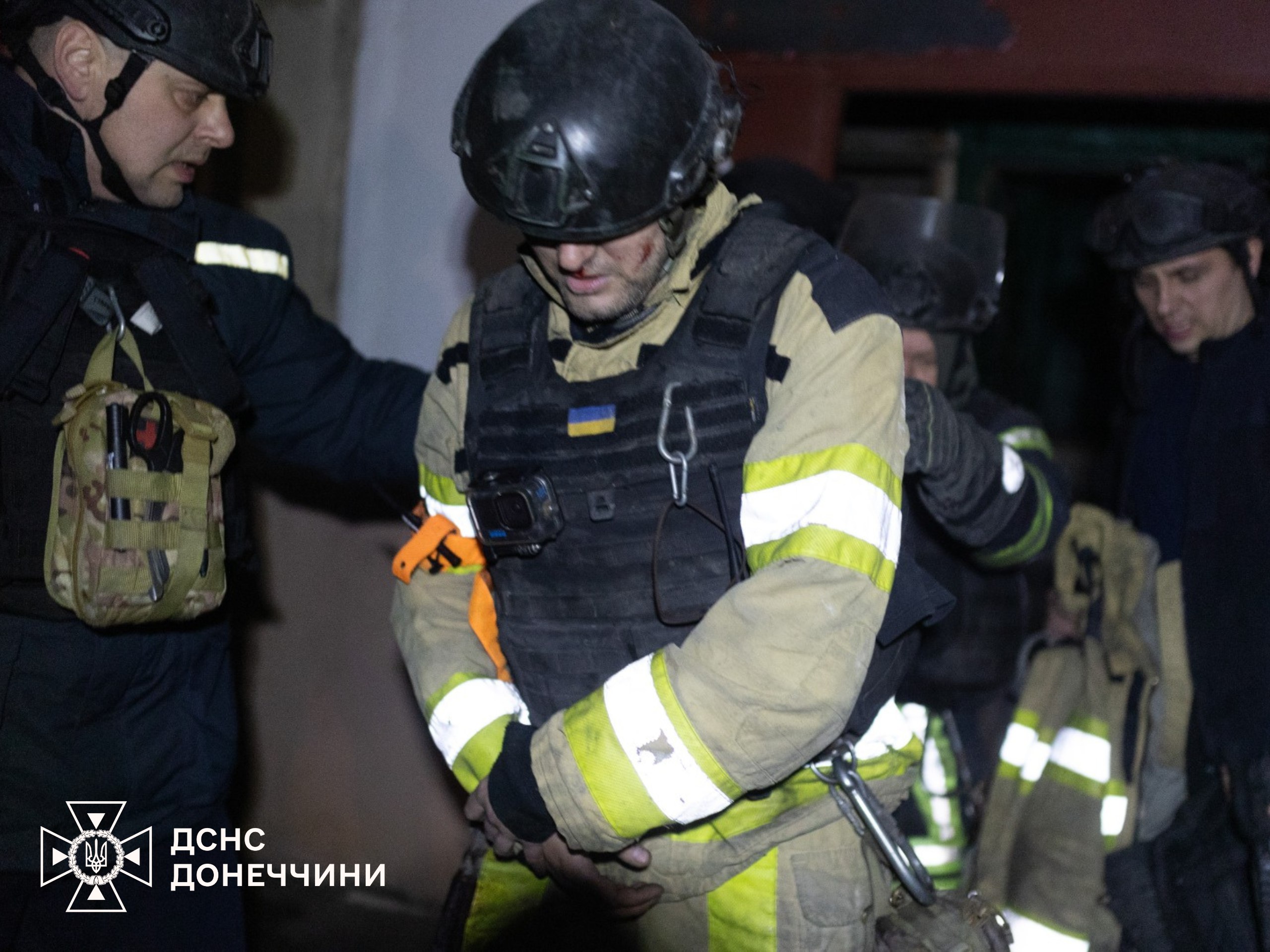 Російський дрон атакував рятувальників у Дружківці, є поранені - фото 4