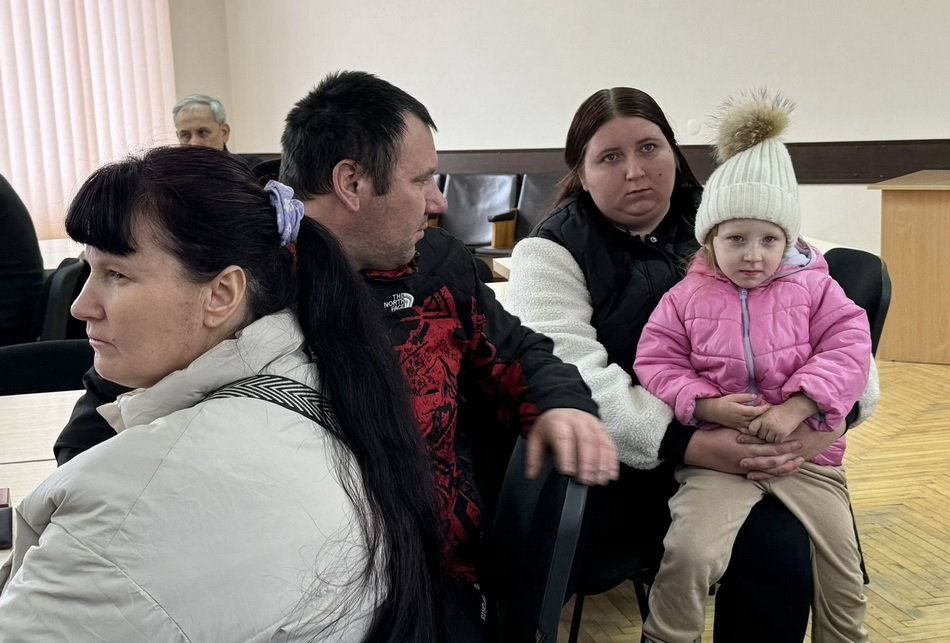 На Вінниччині передали державні нагороди родинам 8 полеглих воїнів - фото 25