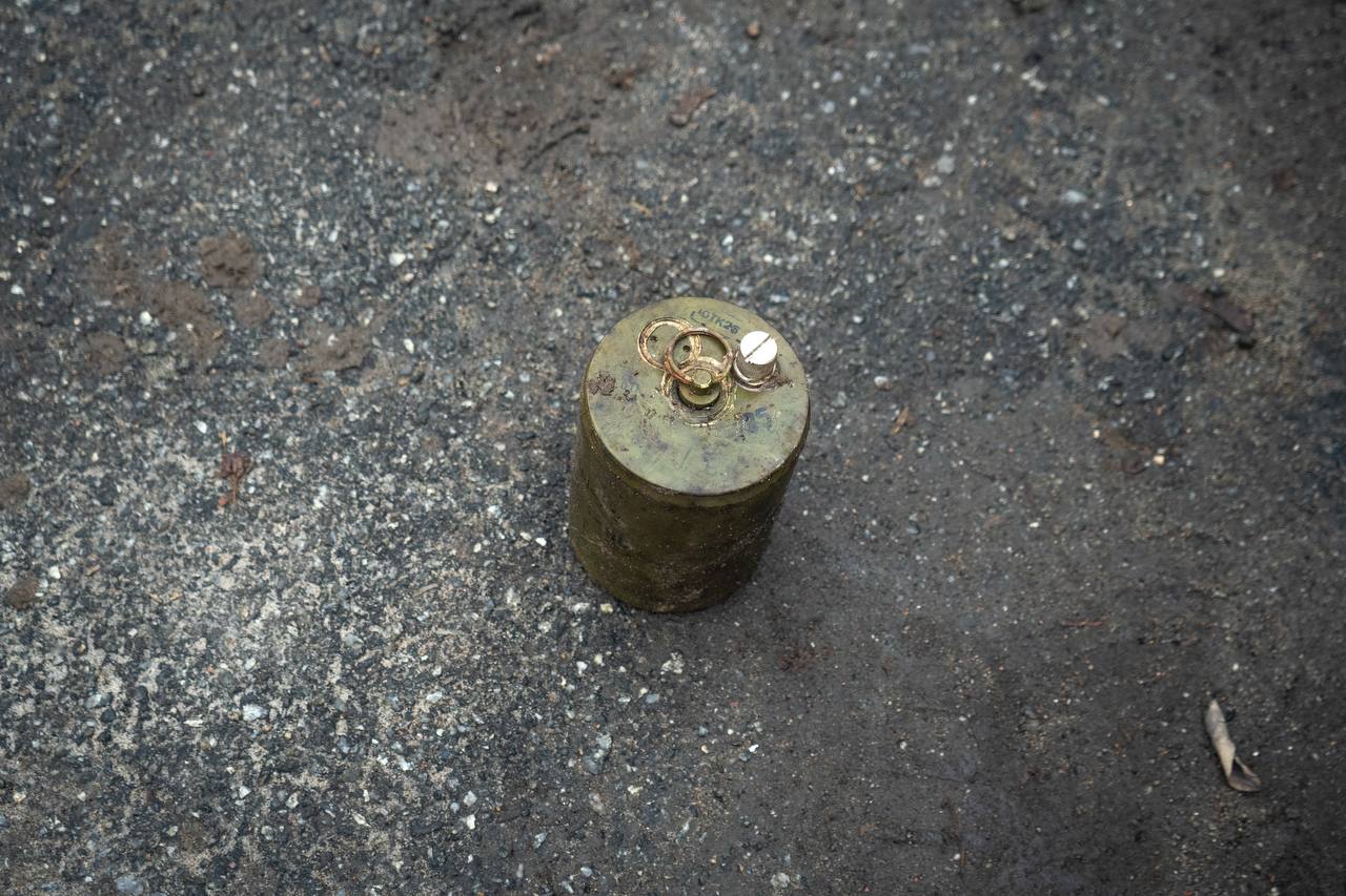 На території Бучанської міськради знайшли російську протипіхотну міну