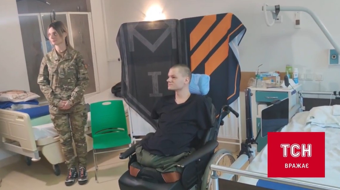 Керівництво банку вибачилось перед військовим з ампутаціями, якому не змогли видати карту