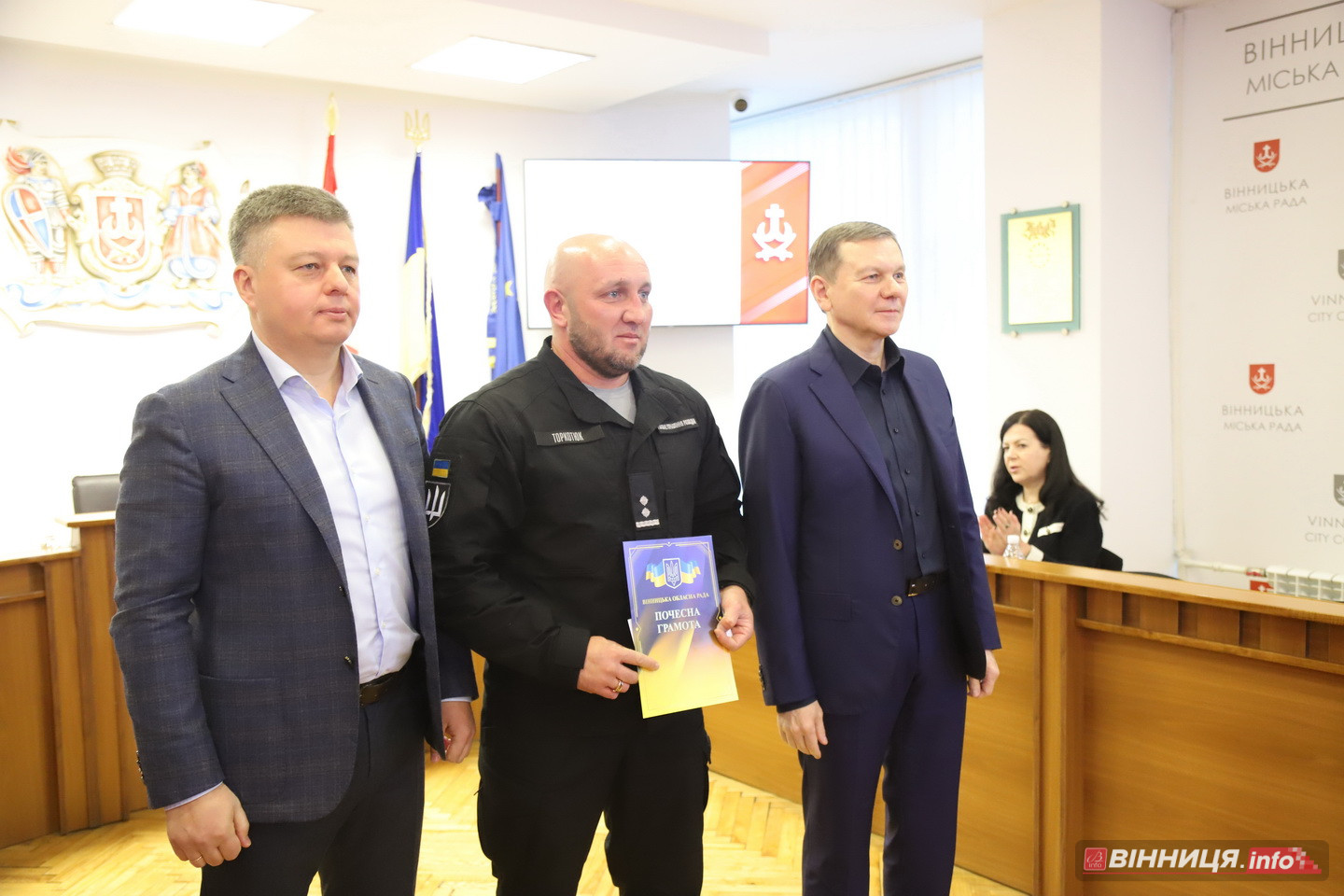 У Вінниці відбулося останнє у 2025 році засідання міськради: які рішення ухвалили депутати - фото 5