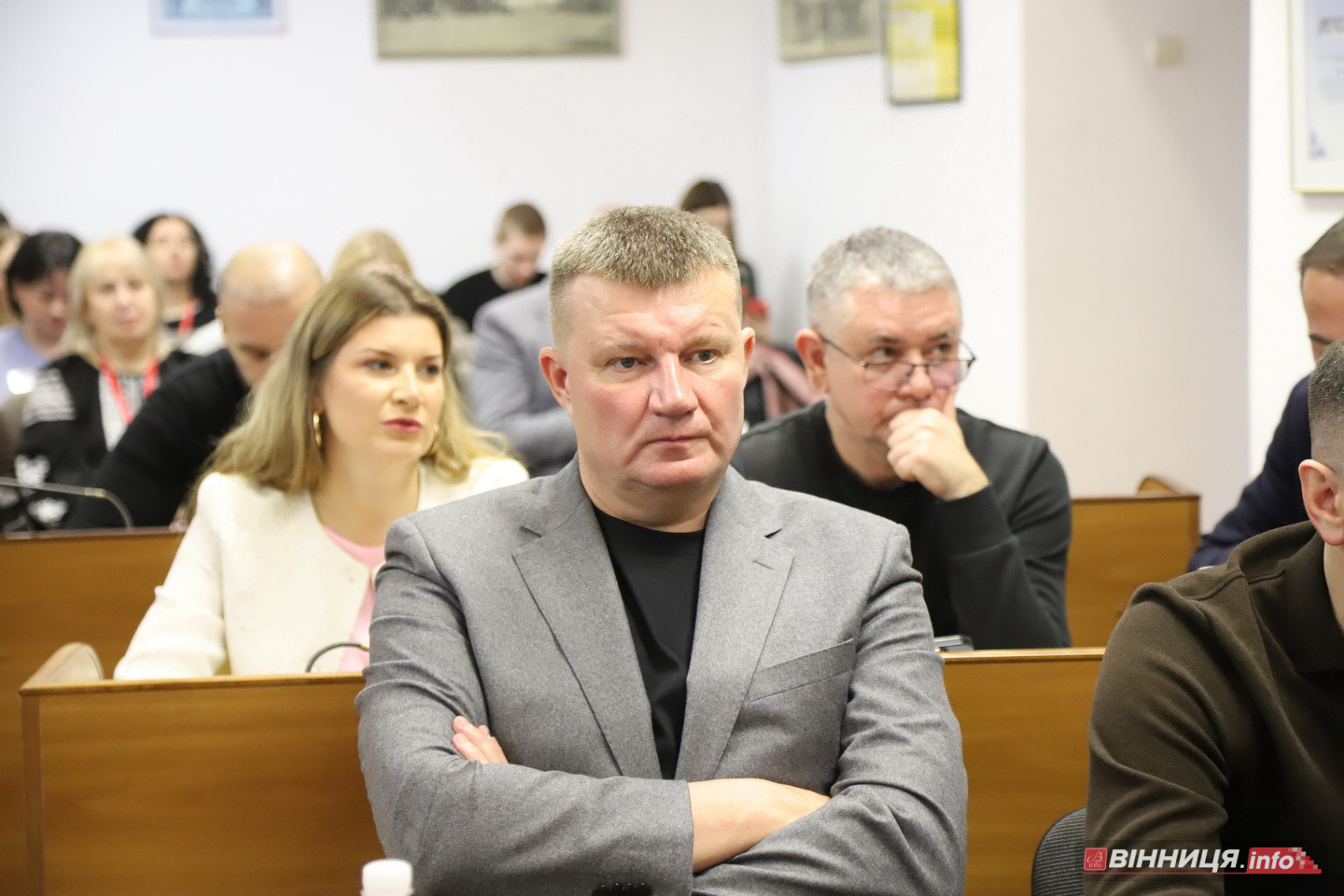 У Вінниці відбулося останнє у 2025 році засідання міськради: які рішення ухвалили депутати - фото 16