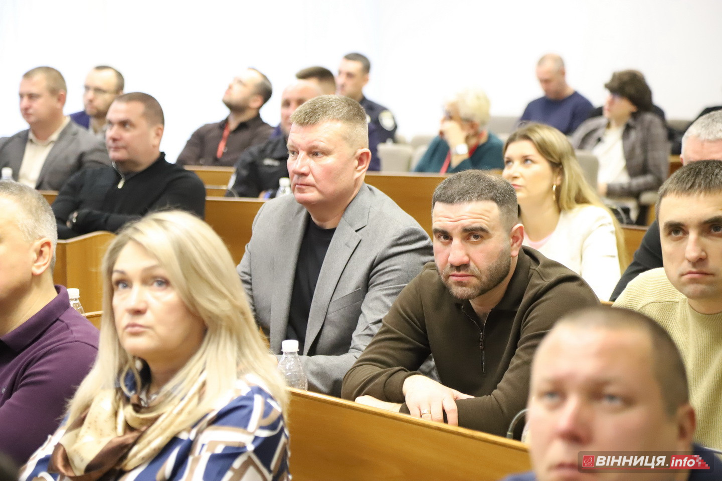 У Вінниці відбулося останнє у 2025 році засідання міськради: які рішення ухвалили депутати - фото 24