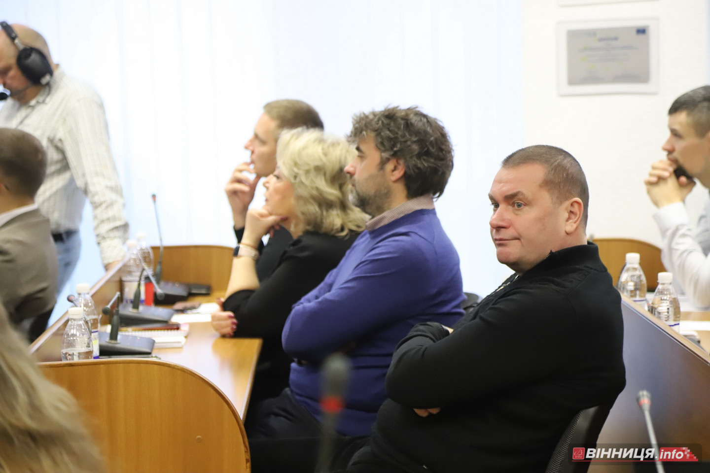 У Вінниці відбулося останнє у 2025 році засідання міськради: які рішення ухвалили депутати - фото 55