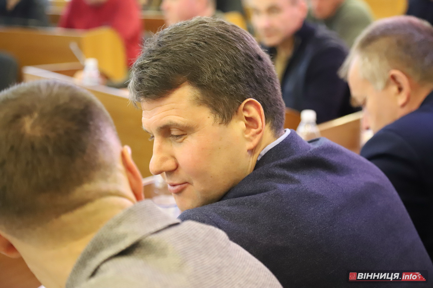 У Вінниці відбулося останнє у 2025 році засідання міськради: які рішення ухвалили депутати - фото 28