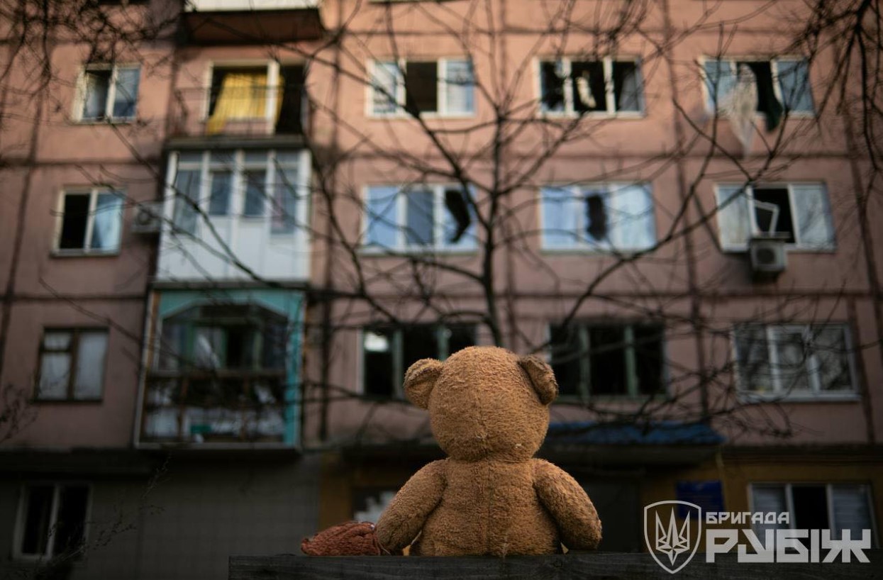 Фото знищеного росіянами Добропілля показала бригада «Рубіж»