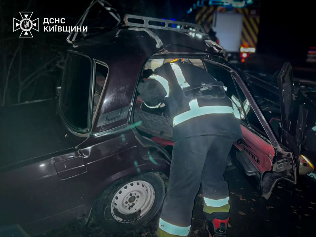 В ДТП на Білоцерківщині загинув 20-річний водій, травмовані двоє дітей