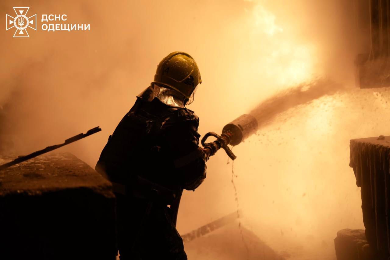 На Одещині знову атаковані енергетичні об’єкти, велика кількість осель – без світла - фото 4