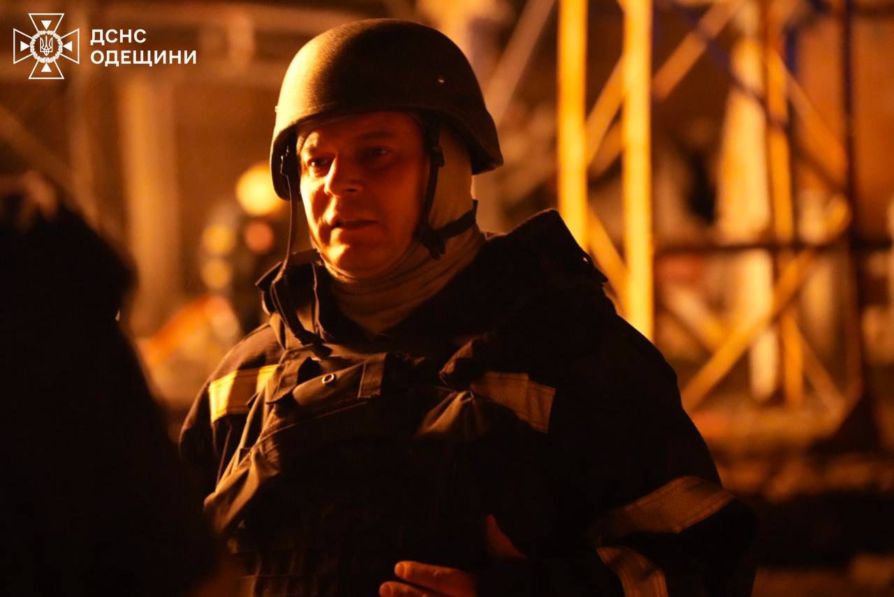 На Одещині знову атаковані енергетичні об’єкти, велика кількість осель – без світла - фото 7