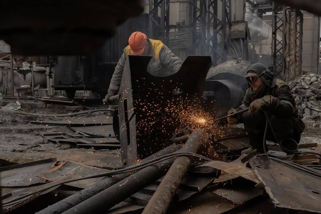 Президент Зеленський подякував енергетикам у їх професійне свято - фото 2