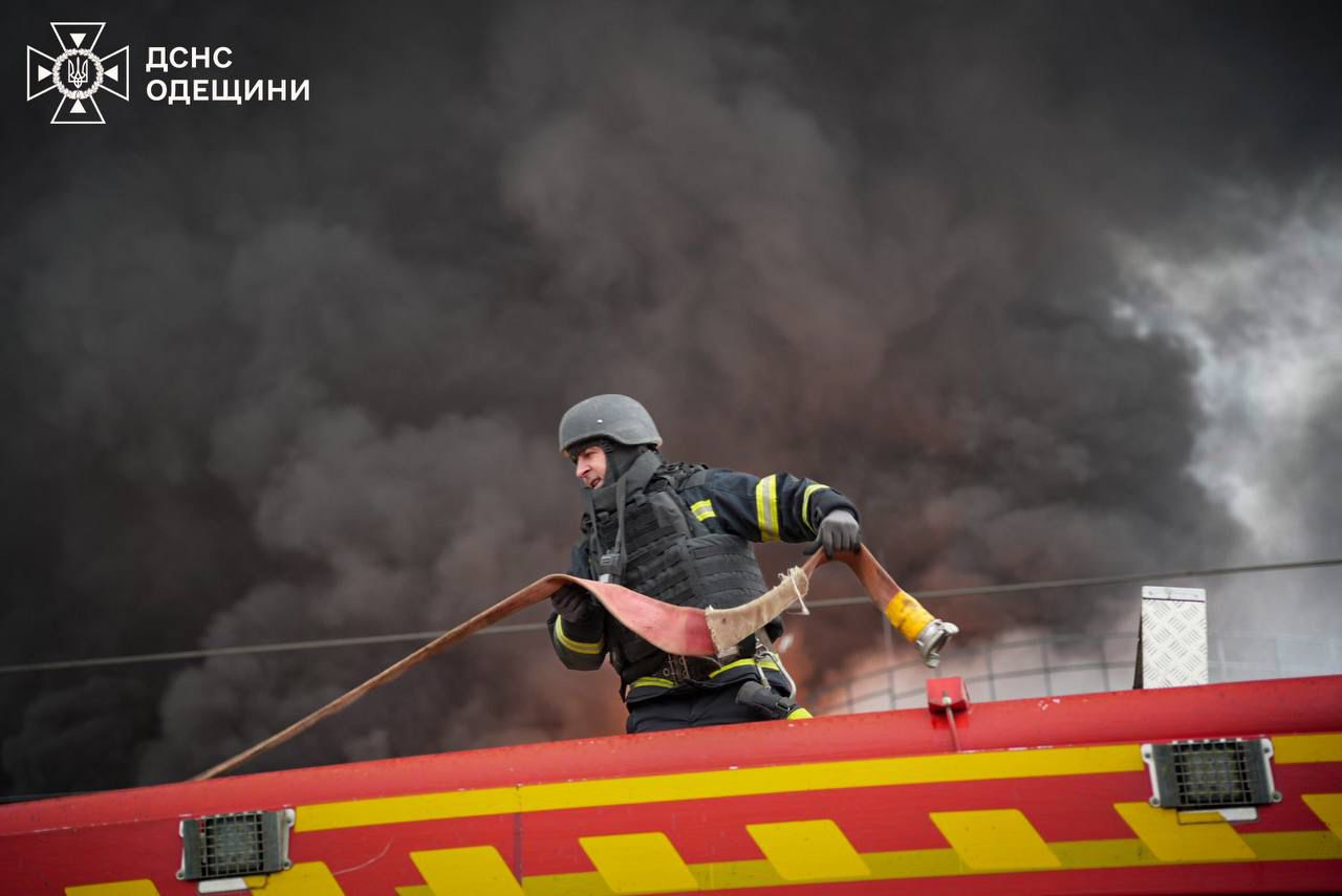 Армія РФ 5 разів обстріляла підприємство на Одещині - фото 4