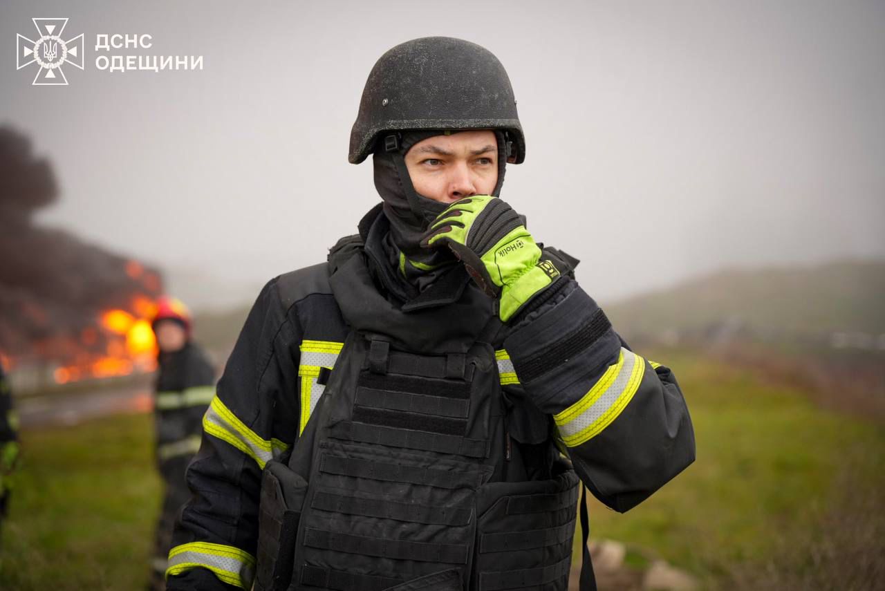 Армія РФ 5 разів обстріляла підприємство на Одещині - фото 7