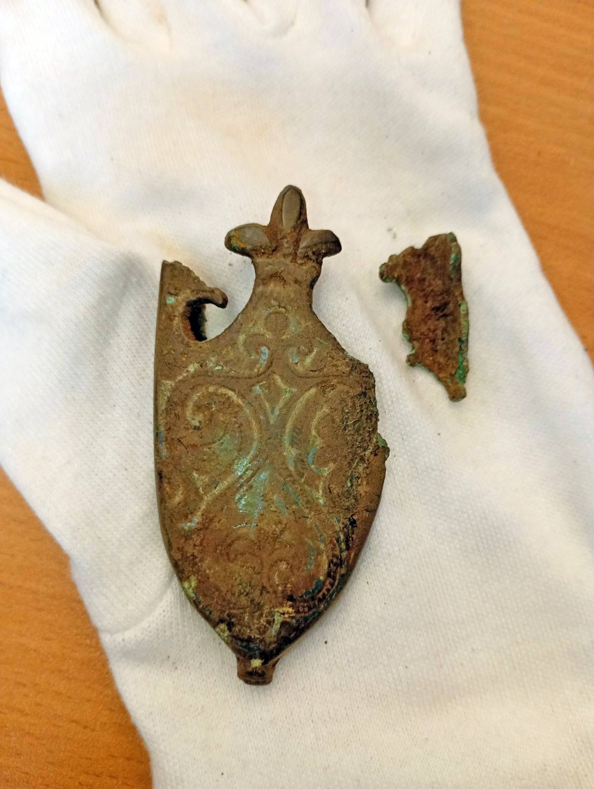 Напередодні Різдва музей історії України отримав унікальний меч часів Київської Русі - фото 2