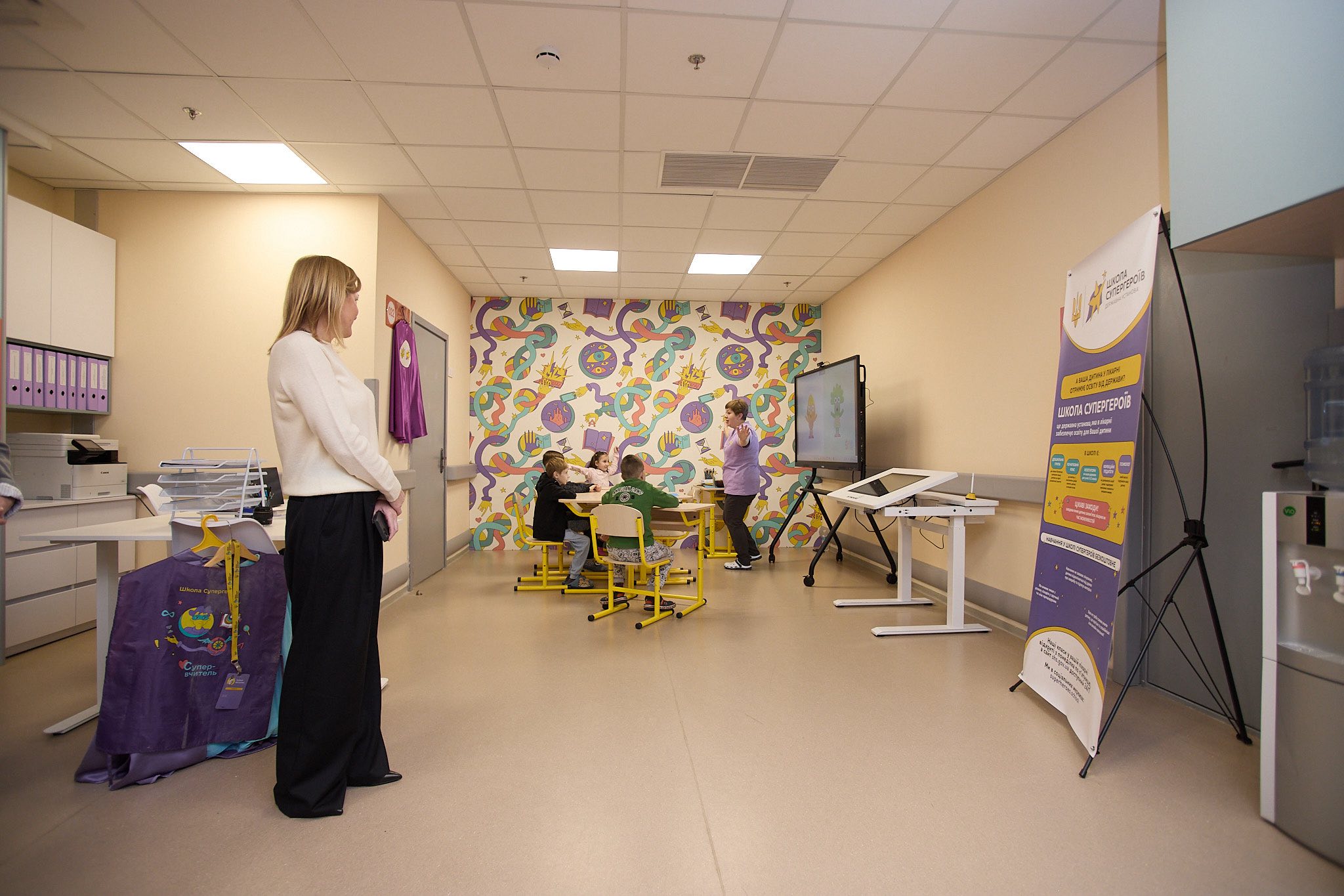В Охматдиті після російської атаки оновили «Школу Супергероїв» - фото 9