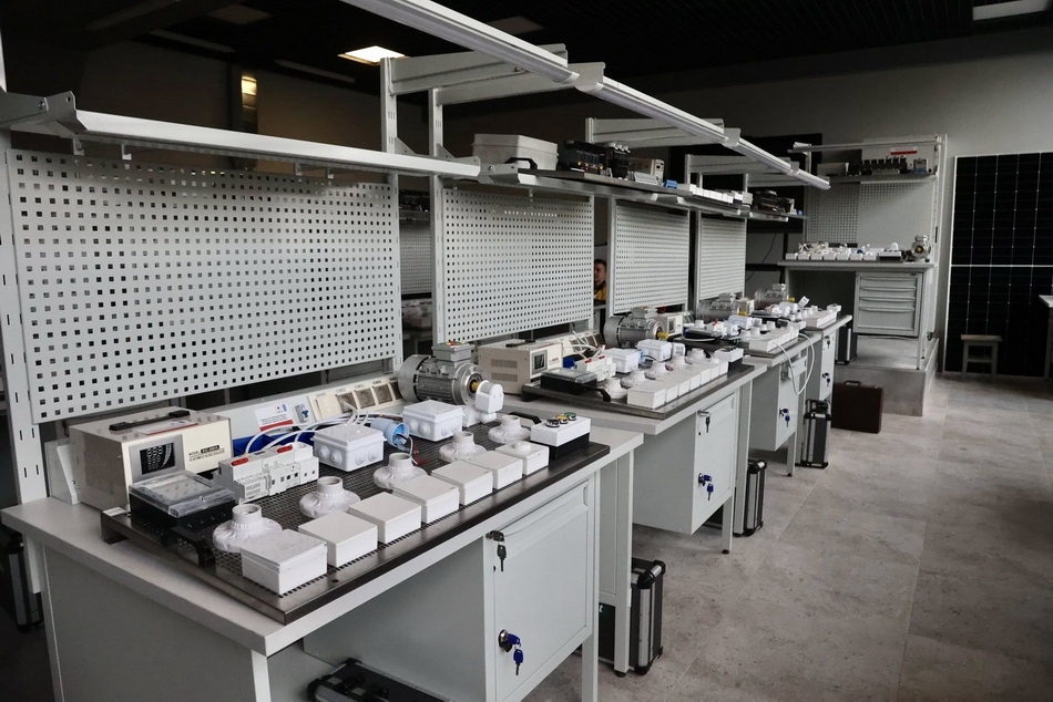 У Вінницькому коледжі створили сучасну майстерню для електромонтерів - фото 8