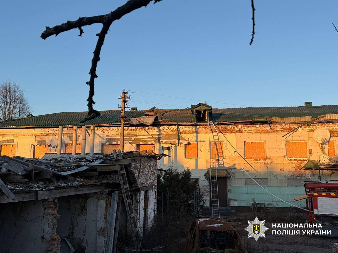 Російські «Герані» атакували будинки, енергетику, підприємства і транспорт на Чернігівщині, є загиблі - фото 3