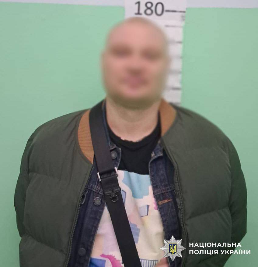 Позбавили волі таксиста та погрожували пістолетом поліцейському: у Києві затримали злочинців - фото 4