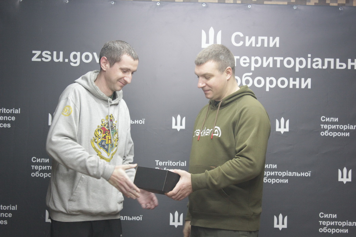 Командир вінницької 120-ї бригади вручив нагороди військовим - фото 3