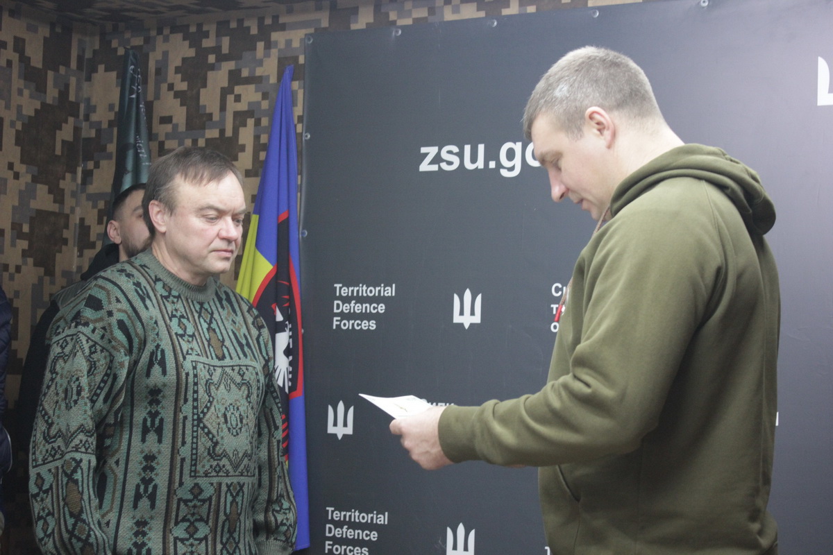 Командир вінницької 120-ї бригади вручив нагороди військовим - фото 6