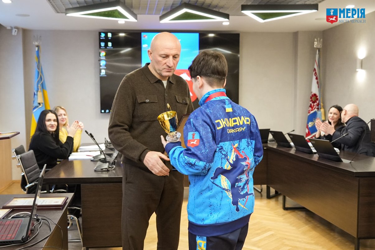 У Черкасах відзначили талановитих юних спортсменів - фото 5