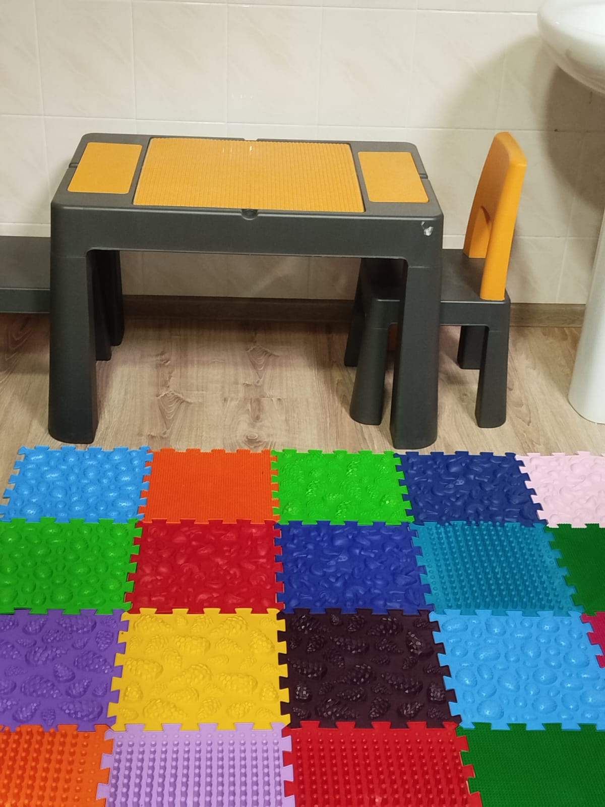 У Вінницькій дитячій обласній лікарні з’явився новий простір для відпочинку - фото 5