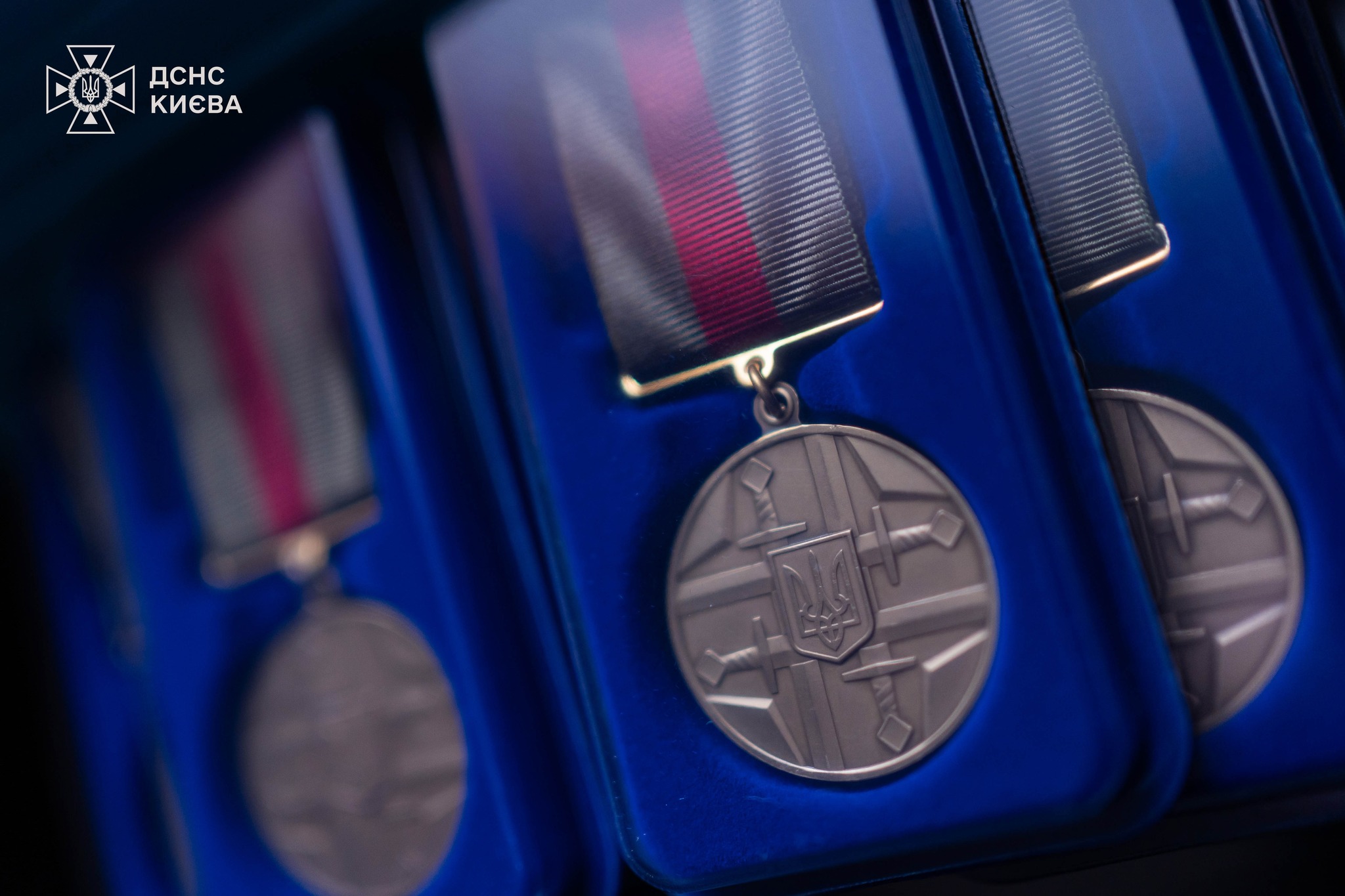 Напередодні Нового року у столиці відзначили київських рятувальників - фото 6