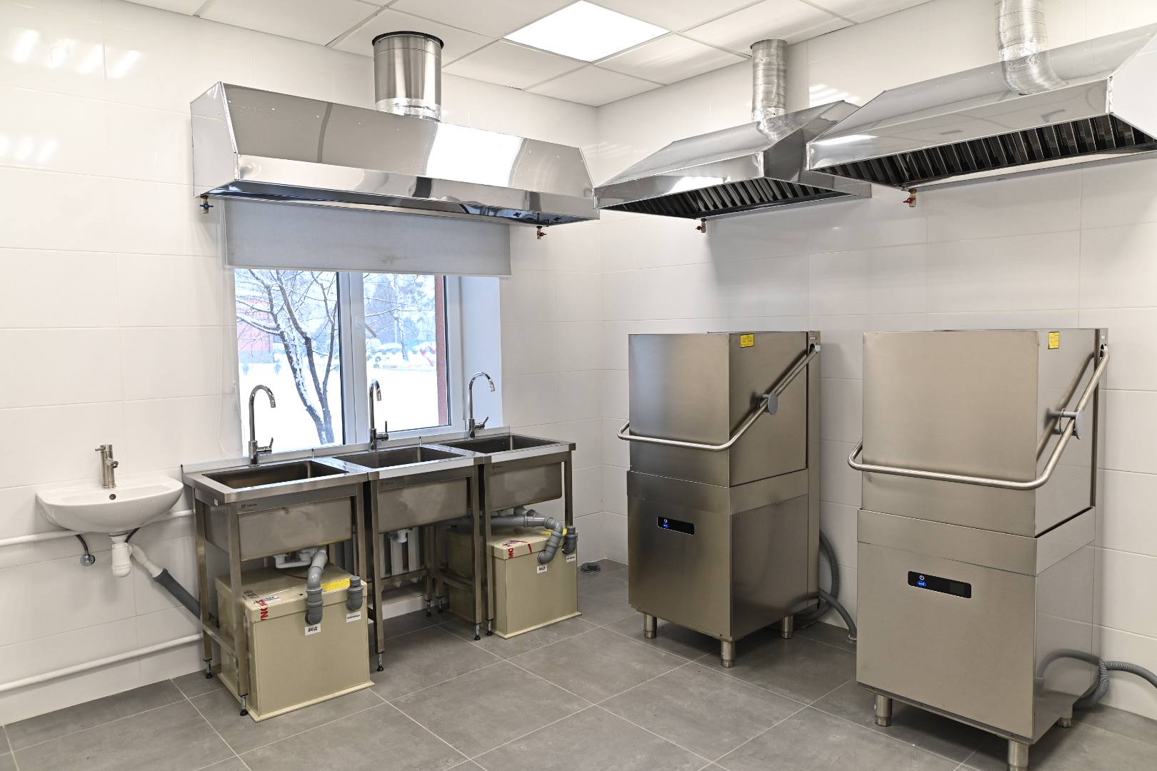 В Ірпінському ліцеї відкрили оновлений харчоблок