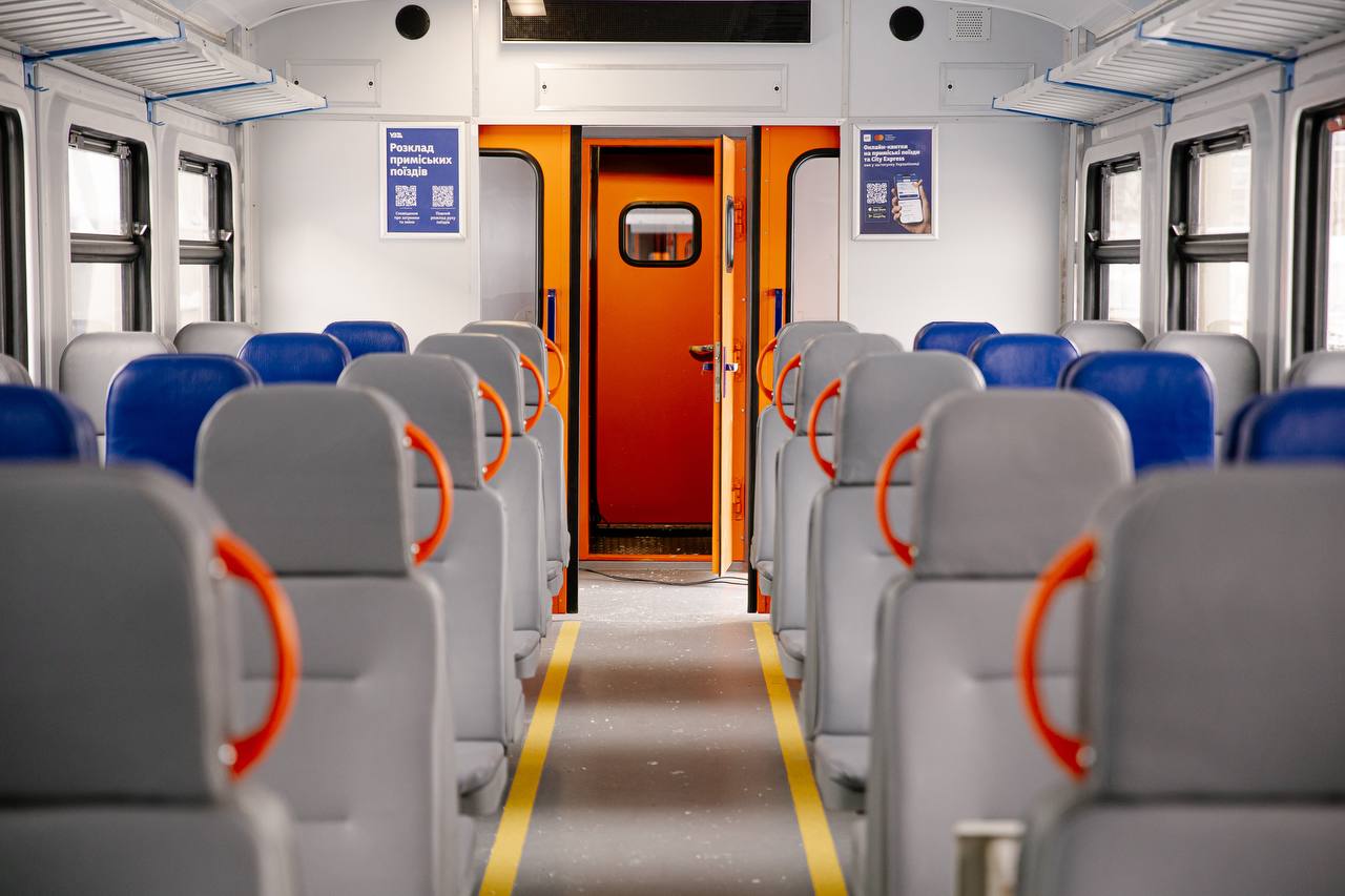 На Київщини запустили ще один модернізований електропоїзд - фото 2