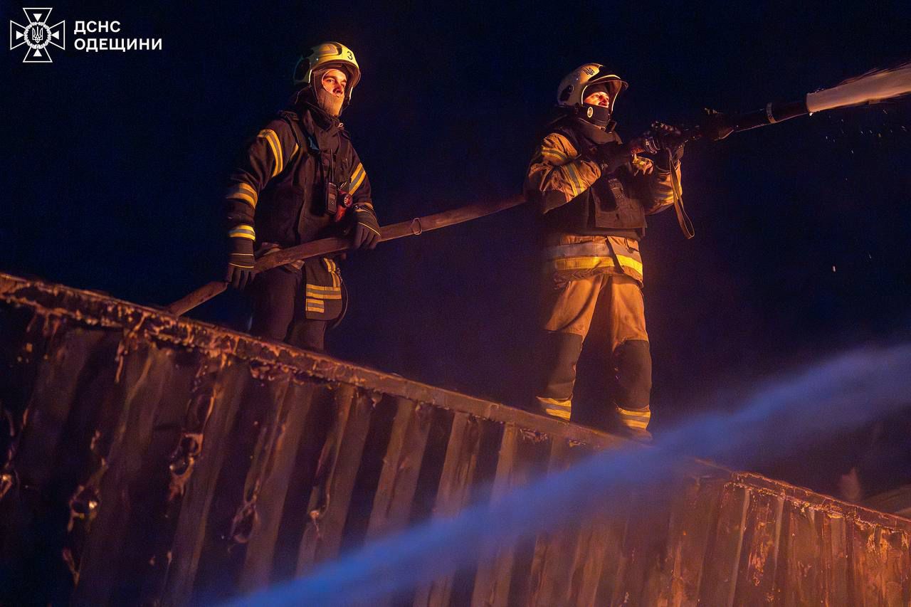 В новорічну ніч Росія завдала ударів по Одещині - фото 4