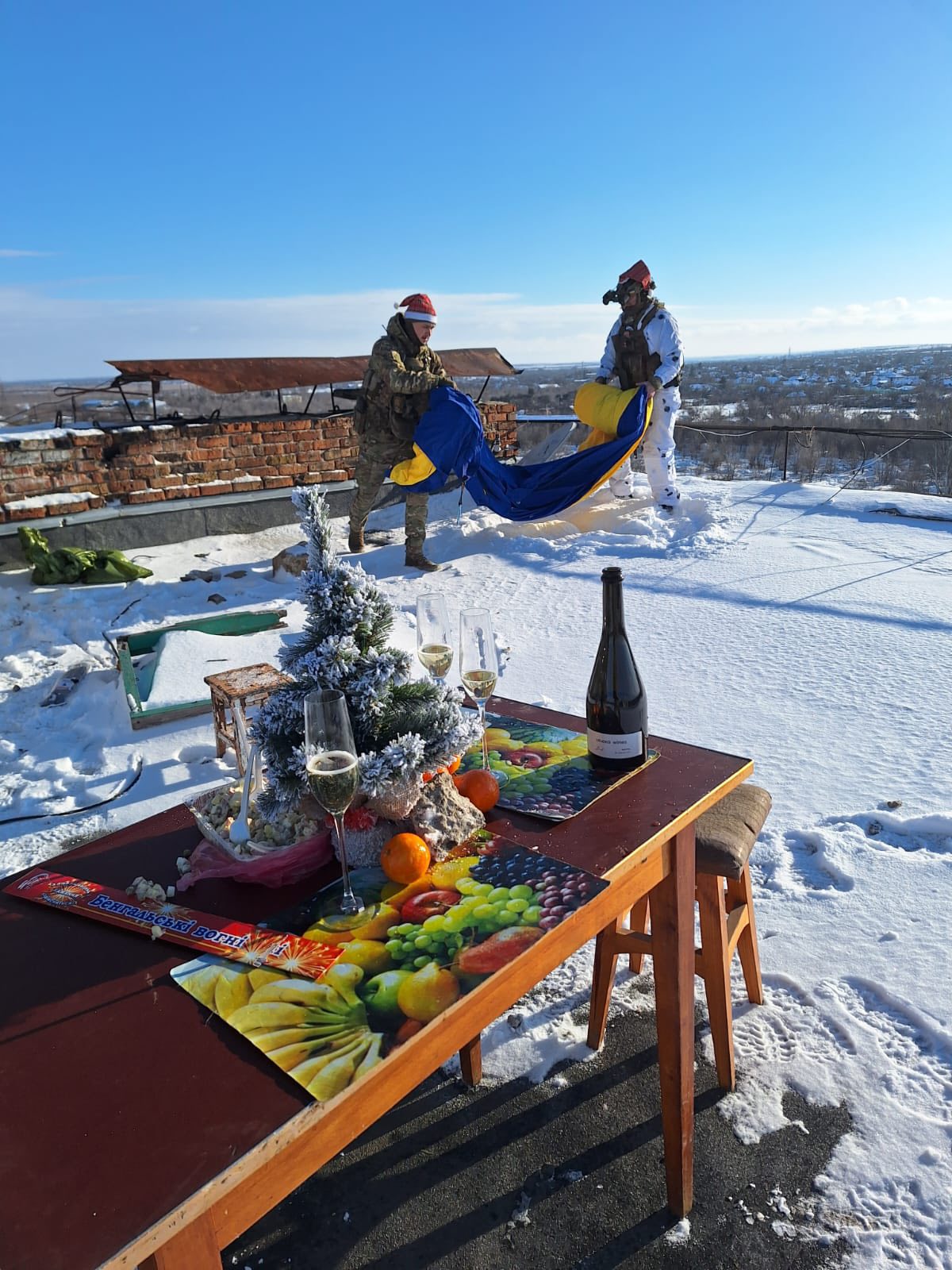 Військові розгорнули український прапор на найбільшій висотці Оріхова