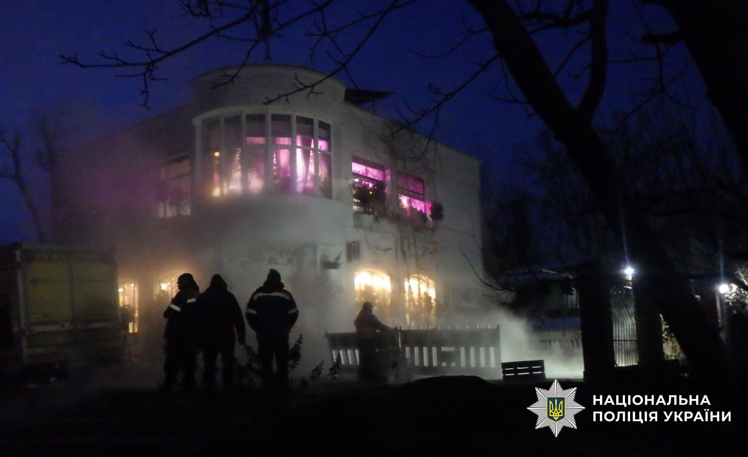 У Києві дівчина впала в яму з кип’ятком на місці прориву теплотраси – на тілі 73% опіків - фото 3