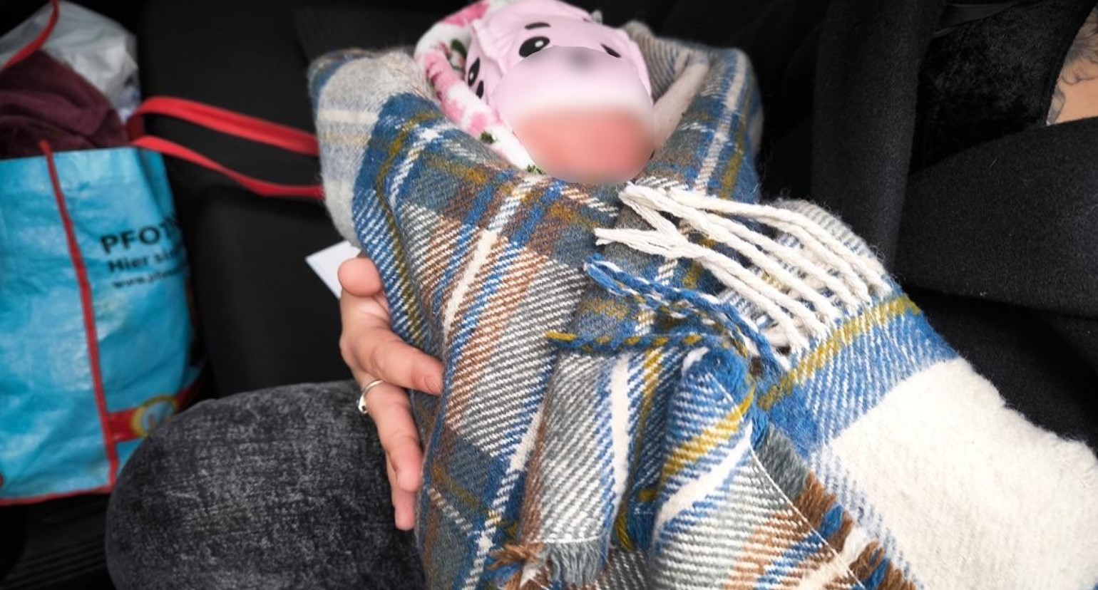 Продали новонароджену дитину – у Миколаєві поліцейські затримали маму і тата немовляти