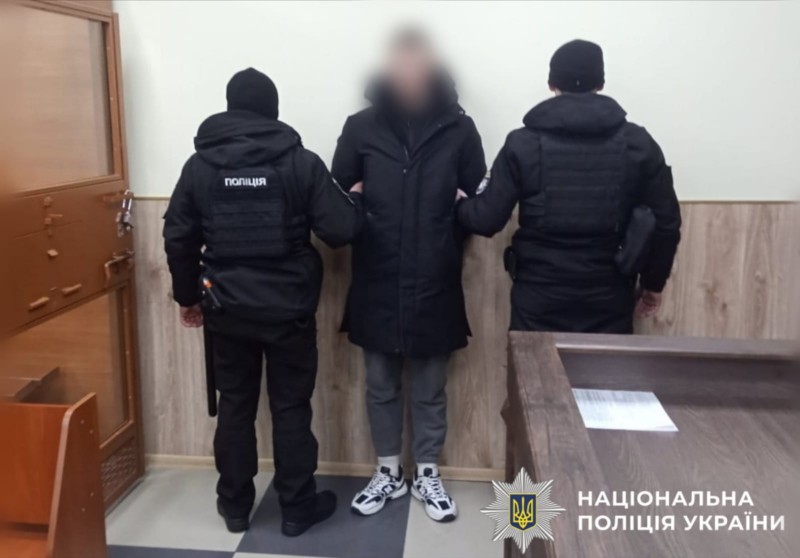 На Київщині чоловік катував маленьких дітей співмешканки, у них виявили гематоми