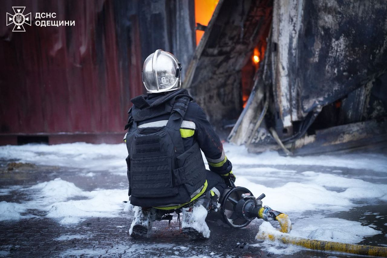 Росія вбила двох людей під час обстрілу Одещини - фото 3