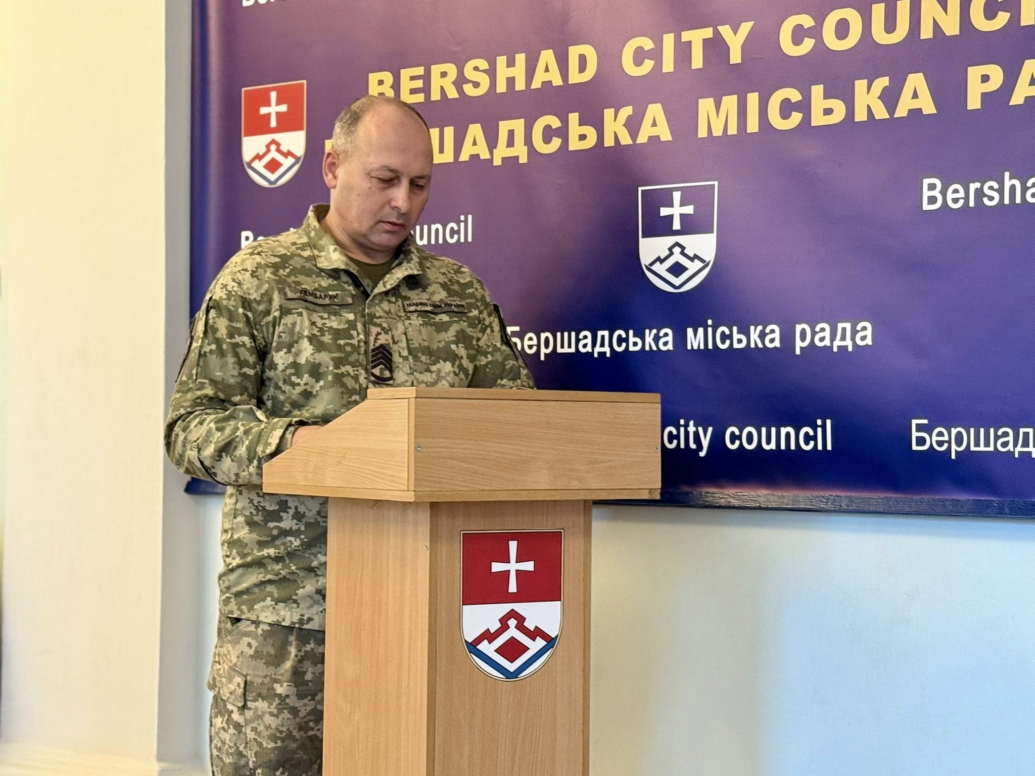 На Вінниччині передали нагороди родинам 8 полеглих воїнів - фото 19