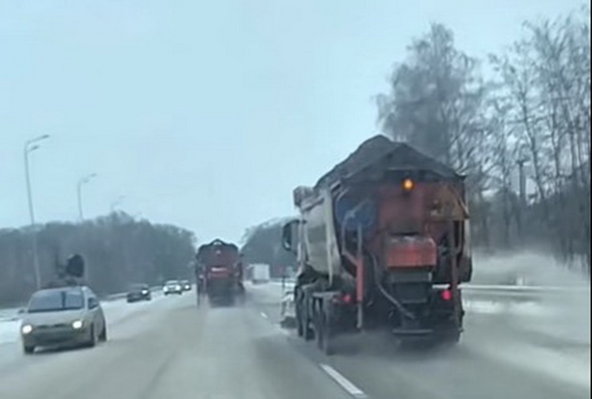 На дорогах Вінниччини утворились перемети, але проїзд забезпечено - фото 3