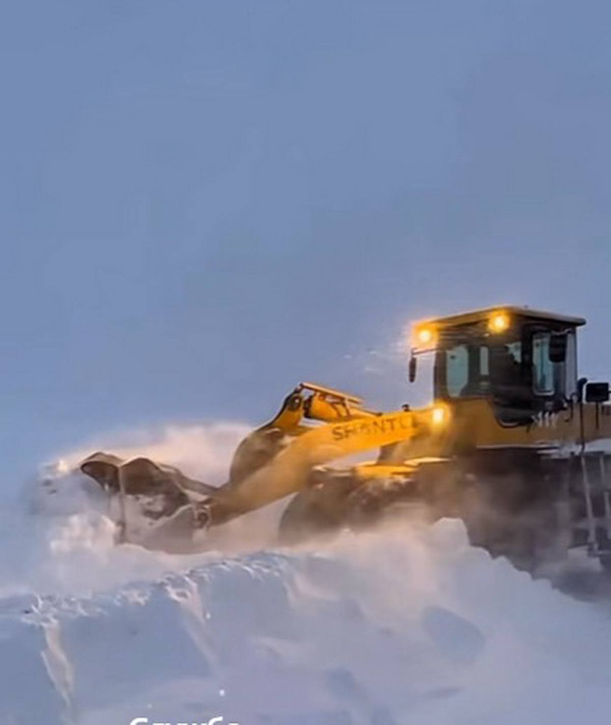 На дорогах Вінниччини утворились перемети, але проїзд забезпечено - фото 4